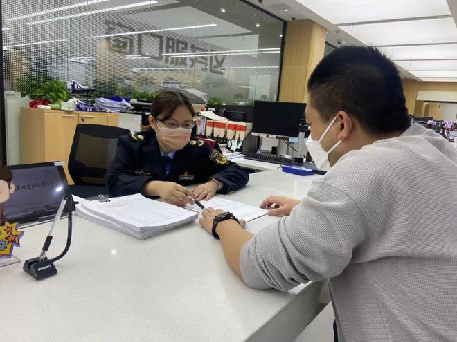 365买球网站 2022世界杯买球一网通办“靠谱窗口”“金牌案例”线上评选开始！期待你的宝贵一票 爱申活暖心春(图30)