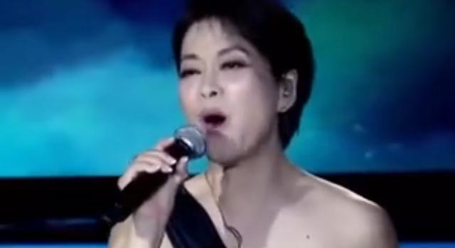 365买球 世界杯买球毛阿敏：两度陷入税务风波险些吞药离世经纪人也受牵连自尽？(图6)
