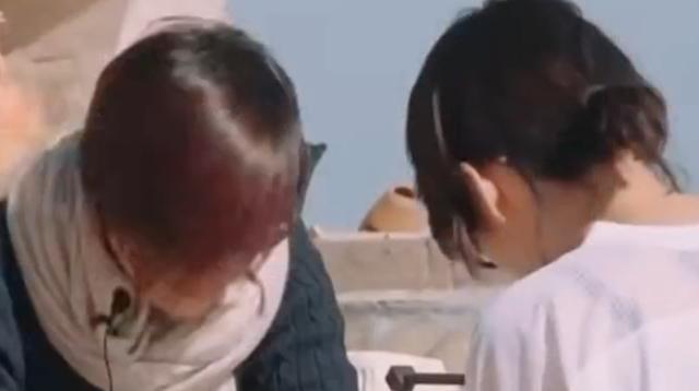 365买球 世界杯买球毛阿敏：两度陷入税务风波险些吞药离世经纪人也受牵连自尽？(图22)