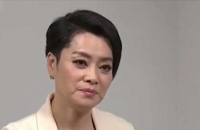 365买球 世界杯买球毛阿敏：两度陷入税务风波险些吞药离世经纪人也受牵连自尽？(图31)