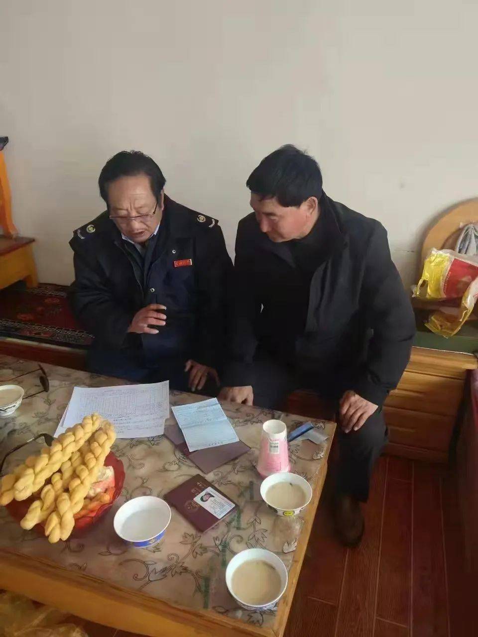 刚察税务：“一号文件”宣讲进乡村 入民心365买球网站 2022世界杯买球(图2)