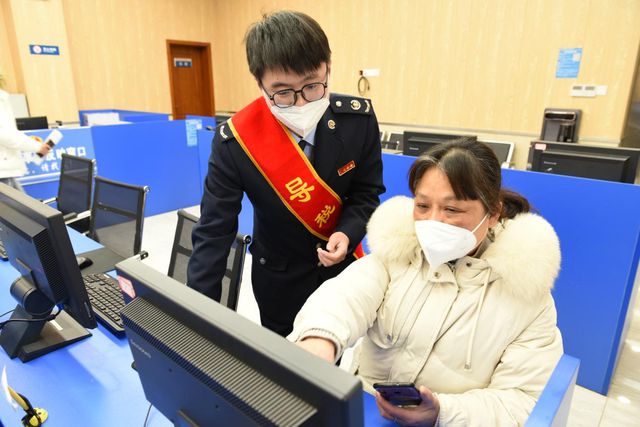 365买球网站 2022世界杯买球鹤城税务：春风送暖“信”服务更贴心(图1)