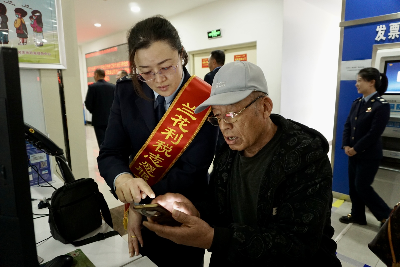 宁夏吴忠365买球网站 2022世界杯买球市：提升办税服务质效 为企业发展新质生产力注入强劲动能(图2)