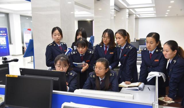 考公的尽头是税务？过来人建议名校毕业不要考税务岗原因很真实365买球 世界杯买球官网(图7)