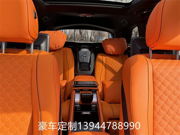奔驰GLS45365买球 世界杯买球官网0商务版升级豪华晋级迈巴赫(图8)
